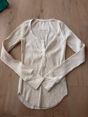 aerie Ivory Ribbed Henley Scoop Neck Long Sleeve